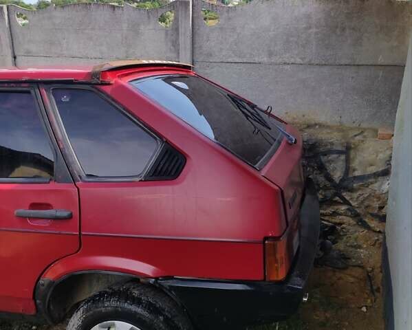 Красный ВАЗ 2109, объемом двигателя 1.3 л и пробегом 260 тыс. км за 800 $, фото 4 на Automoto.ua