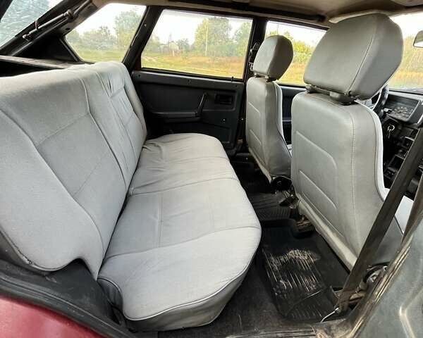 Красный ВАЗ 2109, объемом двигателя 1.5 л и пробегом 180 тыс. км за 1300 $, фото 4 на Automoto.ua
