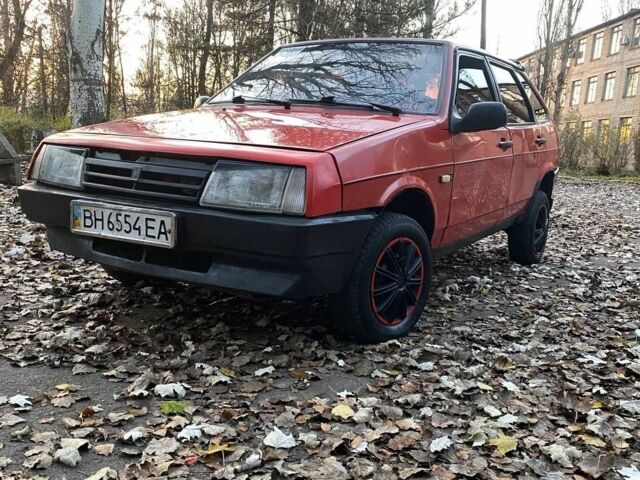 Красный ВАЗ 2109, объемом двигателя 0 л и пробегом 456 тыс. км за 950 $, фото 4 на Automoto.ua