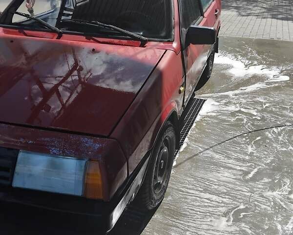 Красный ВАЗ 2109, объемом двигателя 1.1 л и пробегом 200 тыс. км за 700 $, фото 1 на Automoto.ua