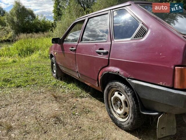 ВАЗ 2109 1991 в Чернигове на Automoto.ua Красный ВАЗ 2109, объемом двигателя 1.5 л и пробегом 250 тыс. км за 700 $, фото 5 на Automoto.ua