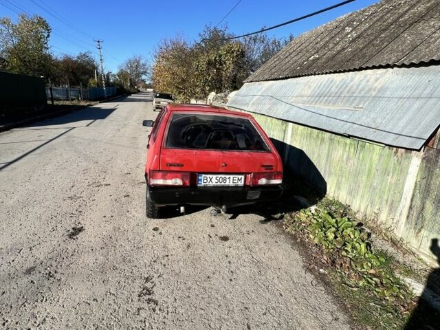 Красный ВАЗ 2109, объемом двигателя 1.5 л и пробегом 200 тыс. км за 850 $, фото 2 на Automoto.ua