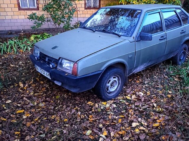 ВАЗ 2109 1991 в Черкассах на Automoto.ua Красный ВАЗ 2109, объемом двигателя 1.6 л и пробегом 154 тыс. км за 500 $, фото 1 на Automoto.ua