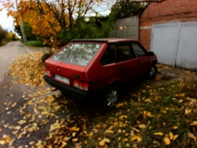 Красный ВАЗ 2109, объемом двигателя 1.3 л и пробегом 414 тыс. км за 1200 $, фото 2 на Automoto.ua