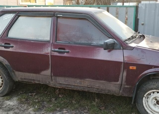 Красный ВАЗ 2109, объемом двигателя 1 л и пробегом 86 тыс. км за 356 $, фото 5 на Automoto.ua