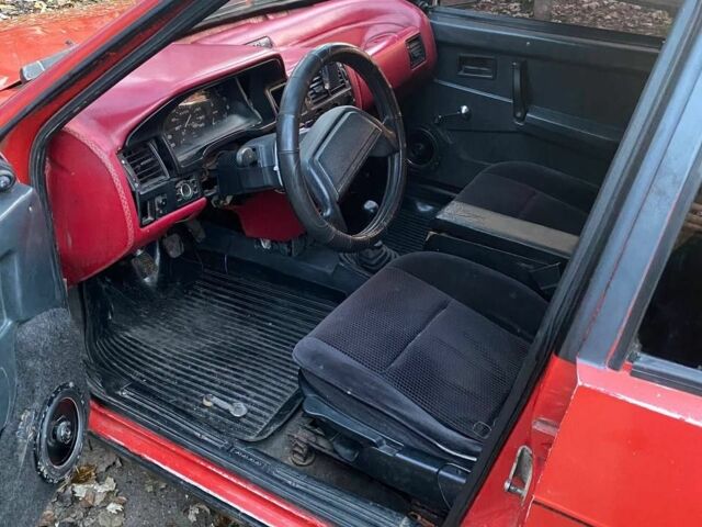 Красный ВАЗ 2109, объемом двигателя 0 л и пробегом 456 тыс. км за 950 $, фото 7 на Automoto.ua