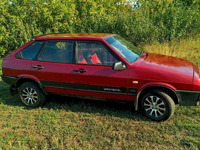 Красный ВАЗ 2109, объемом двигателя 1.3 л и пробегом 52 тыс. км за 1100 $, фото 2 на Automoto.ua