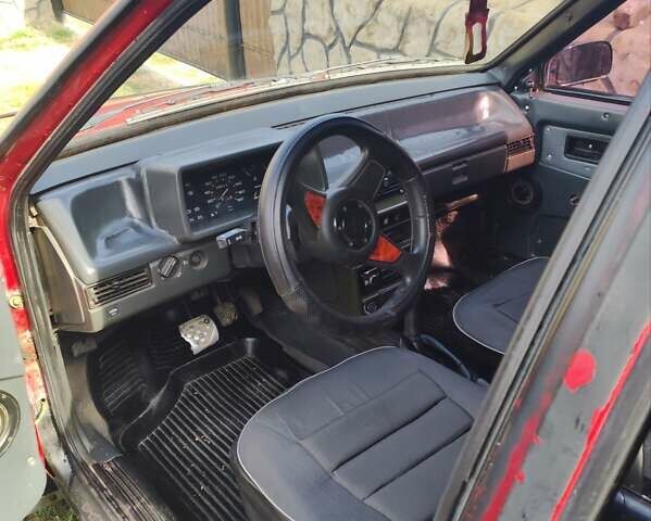Красный ВАЗ 2109, объемом двигателя 1.3 л и пробегом 260 тыс. км за 800 $, фото 6 на Automoto.ua