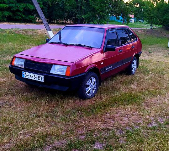 Красный ВАЗ 2109, объемом двигателя 1.1 л и пробегом 0 тыс. км за 900 $, фото 1 на Automoto.ua