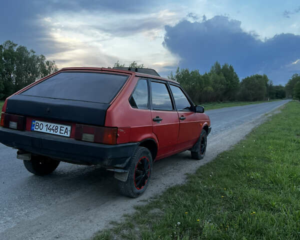 Красный ВАЗ 2109, объемом двигателя 1.3 л и пробегом 100 тыс. км за 900 $, фото 2 на Automoto.ua