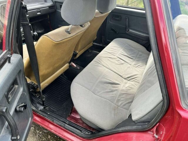 Красный ВАЗ 2109, объемом двигателя 1.3 л и пробегом 35 тыс. км за 950 $, фото 5 на Automoto.ua