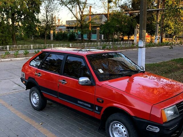 Красный ВАЗ 2109, объемом двигателя 1.5 л и пробегом 300 тыс. км за 950 $, фото 1 на Automoto.ua