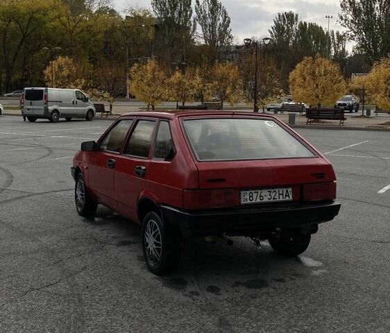 Красный ВАЗ 2109, объемом двигателя 1.5 л и пробегом 999 тыс. км за 400 $, фото 4 на Automoto.ua