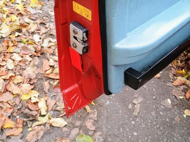 Красный ВАЗ 2109, объемом двигателя 1.3 л и пробегом 252 тыс. км за 1220 $, фото 5 на Automoto.ua