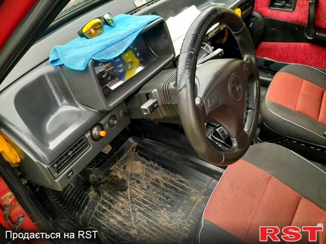Красный ВАЗ 2109, объемом двигателя 1.5 л и пробегом 0 тыс. км за 850 $, фото 4 на Automoto.ua
