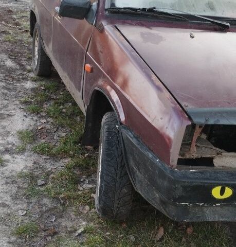 Красный ВАЗ 2109, объемом двигателя 1.5 л и пробегом 86 тыс. км за 403 $, фото 3 на Automoto.ua