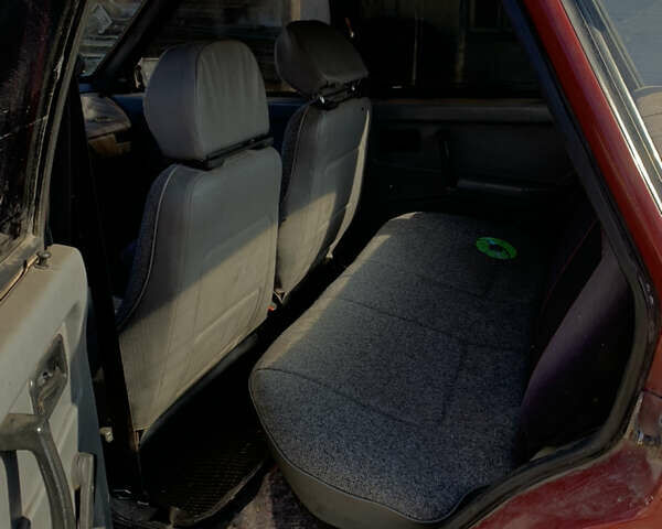 Красный ВАЗ 2109, объемом двигателя 1.3 л и пробегом 50 тыс. км за 850 $, фото 9 на Automoto.ua