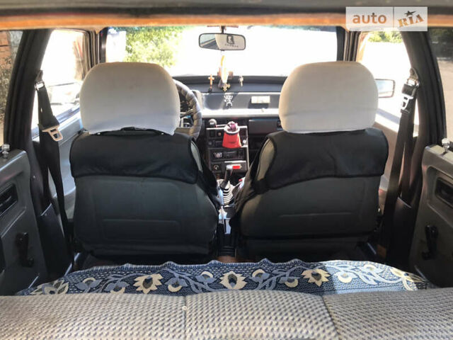 Красный ВАЗ 2109, объемом двигателя 1.3 л и пробегом 299 тыс. км за 1250 $, фото 3 на Automoto.ua