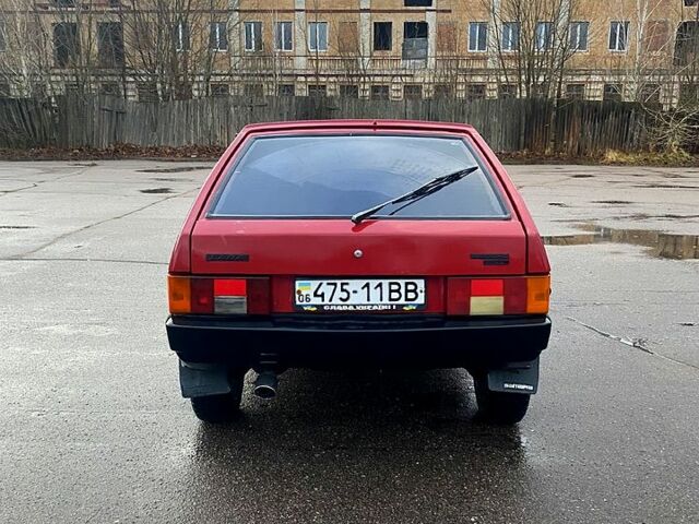 Красный ВАЗ 2109, объемом двигателя 1.3 л и пробегом 270 тыс. км за 1400 $, фото 4 на Automoto.ua
