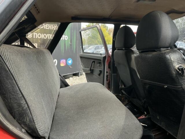 Красный ВАЗ 2109, объемом двигателя 1.3 л и пробегом 230 тыс. км за 550 $, фото 15 на Automoto.ua