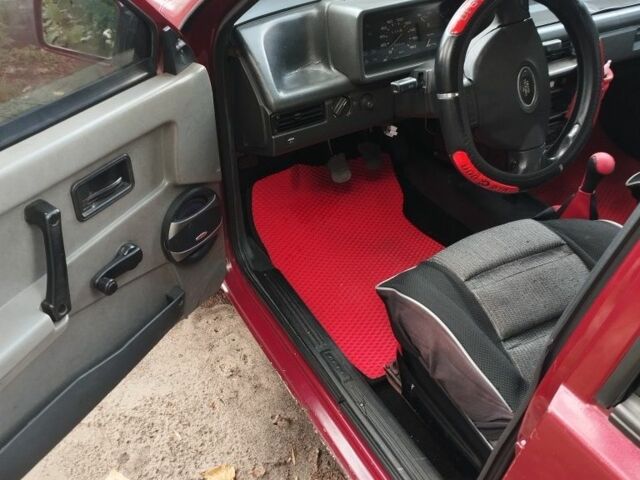 Красный ВАЗ 2109, объемом двигателя 1 л и пробегом 200 тыс. км за 900 $, фото 6 на Automoto.ua