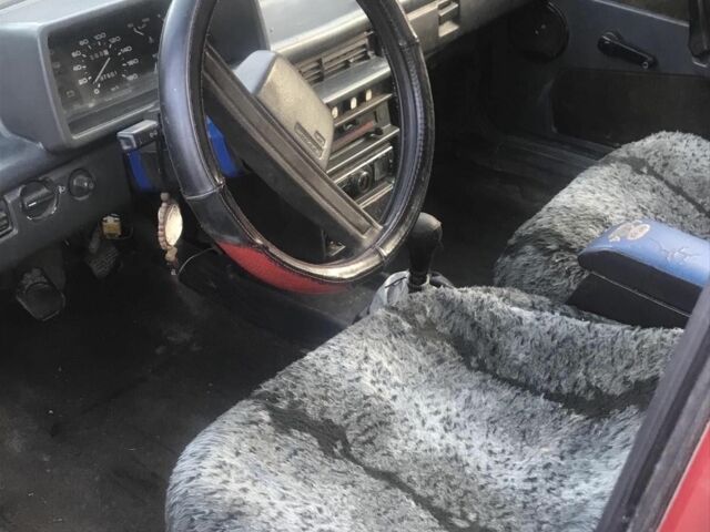 Красный ВАЗ 2109, объемом двигателя 0 л и пробегом 70 тыс. км за 800 $, фото 4 на Automoto.ua