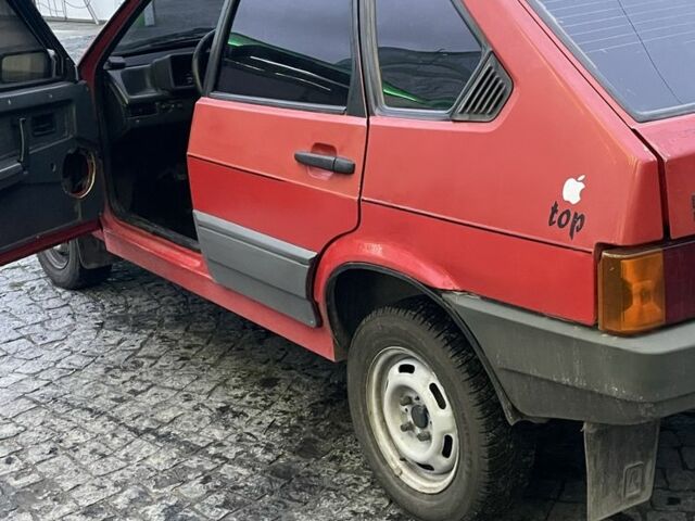 Красный ВАЗ 2109, объемом двигателя 1.3 л и пробегом 3 тыс. км за 1100 $, фото 2 на Automoto.ua