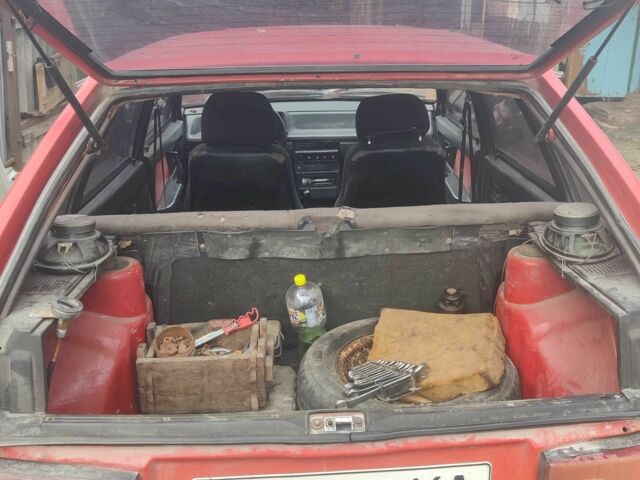 Червоний ВАЗ 2109, об'ємом двигуна 1.5 л та пробігом 81 тис. км за 710 $, фото 6 на Automoto.ua