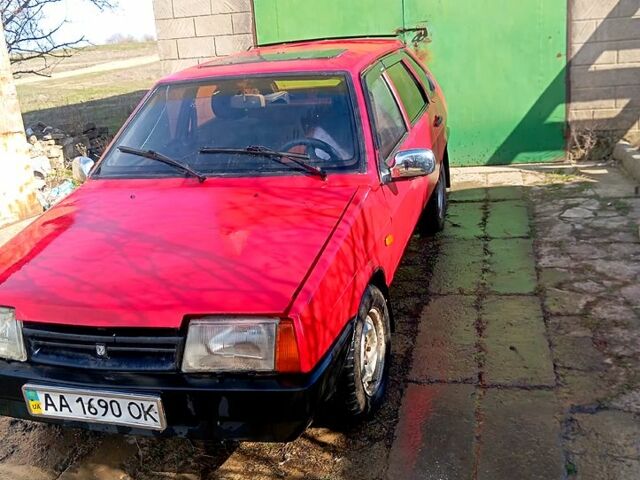 Красный ВАЗ 2109, объемом двигателя 15 л и пробегом 0 тыс. км за 650 $, фото 5 на Automoto.ua