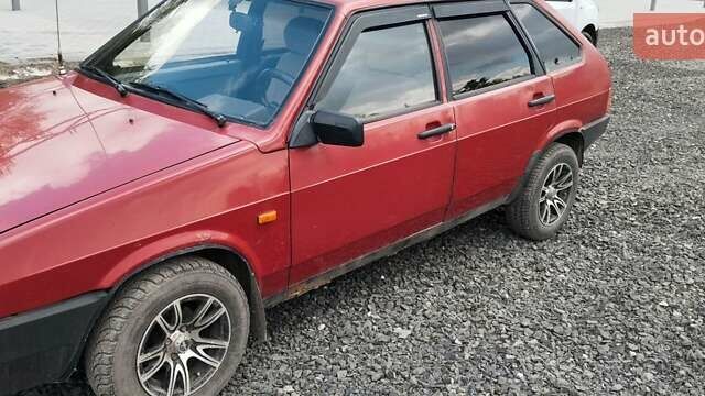 Красный ВАЗ 2109, объемом двигателя 1.5 л и пробегом 65 тыс. км за 750 $, фото 3 на Automoto.ua