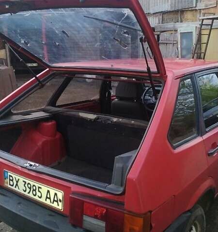 Красный ВАЗ 2109, объемом двигателя 1.5 л и пробегом 365 тыс. км за 550 $, фото 3 на Automoto.ua