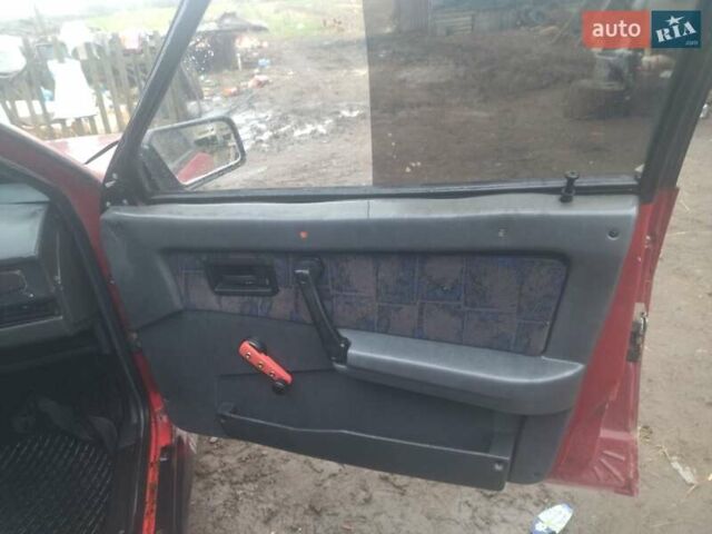 Красный ВАЗ 2109, объемом двигателя 1.1 л и пробегом 200 тыс. км за 600 $, фото 1 на Automoto.ua