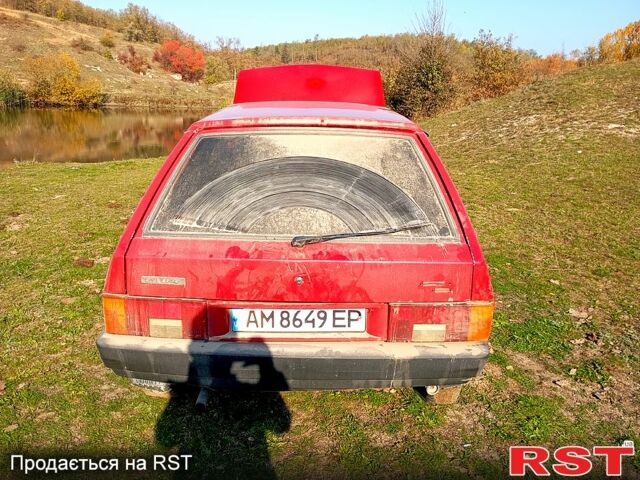 Красный ВАЗ 2109, объемом двигателя 1.5 л и пробегом 400 тыс. км за 800 $, фото 3 на Automoto.ua
