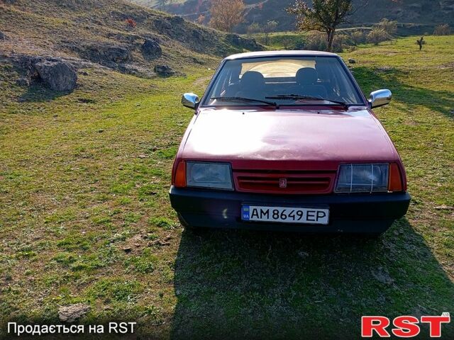 Красный ВАЗ 2109, объемом двигателя 1.5 л и пробегом 400 тыс. км за 800 $, фото 1 на Automoto.ua