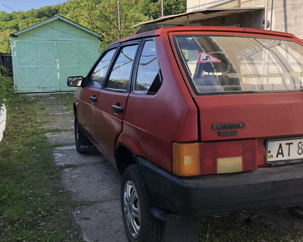 Красный ВАЗ 2109, объемом двигателя 1.5 л и пробегом 85 тыс. км за 900 $, фото 6 на Automoto.ua