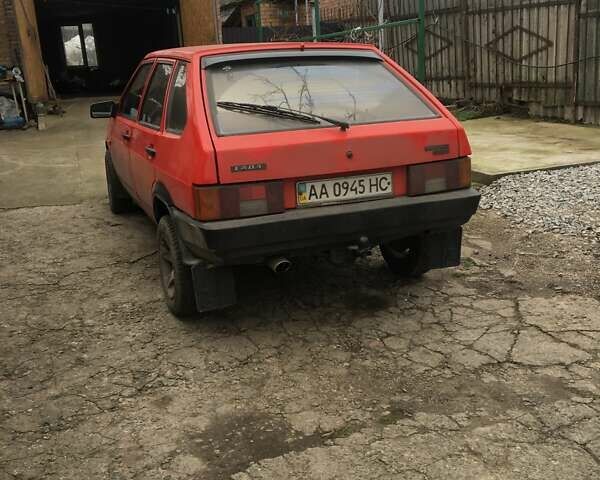 Красный ВАЗ 2109, объемом двигателя 1.5 л и пробегом 275 тыс. км за 1300 $, фото 2 на Automoto.ua