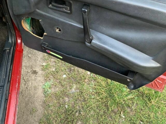 Красный ВАЗ 2109, объемом двигателя 1.5 л и пробегом 50 тыс. км за 800 $, фото 5 на Automoto.ua