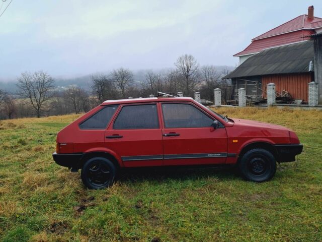 Красный ВАЗ 2109, объемом двигателя 1.5 л и пробегом 230 тыс. км за 700 $, фото 4 на Automoto.ua
