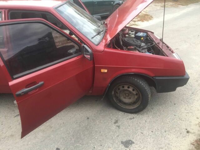 ВАЗ 2109 1992 в Харькове на Automoto.ua Красный ВАЗ 2109, объемом двигателя 0 л и пробегом 30 тыс. км за 1600 $, фото 2 на Automoto.ua
