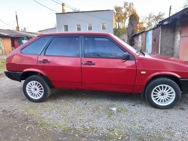 Красный ВАЗ 2109, объемом двигателя 1.3 л и пробегом 60 тыс. км за 1074 $, фото 3 на Automoto.ua