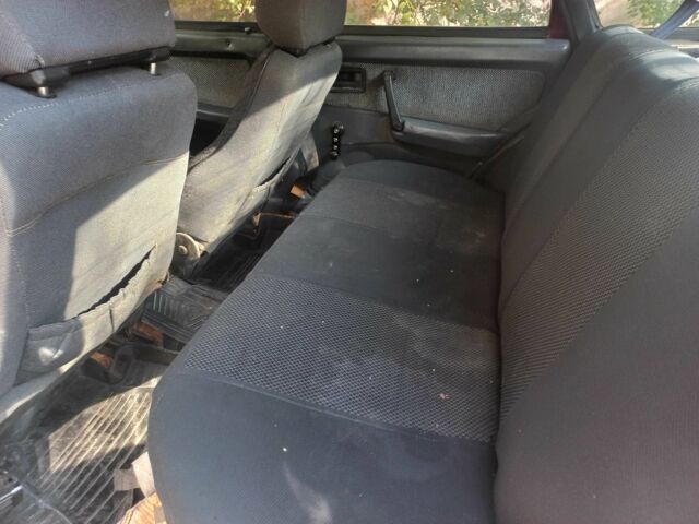 Красный ВАЗ 2109, объемом двигателя 1.3 л и пробегом 453 тыс. км за 594 $, фото 4 на Automoto.ua