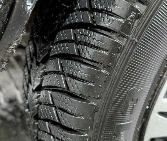 Красный ВАЗ 2109, объемом двигателя 1.5 л и пробегом 320 тыс. км за 1100 $, фото 5 на Automoto.ua