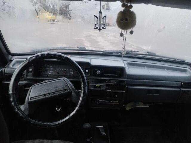 Красный ВАЗ 2109, объемом двигателя 0 л и пробегом 999 тыс. км за 700 $, фото 6 на Automoto.ua