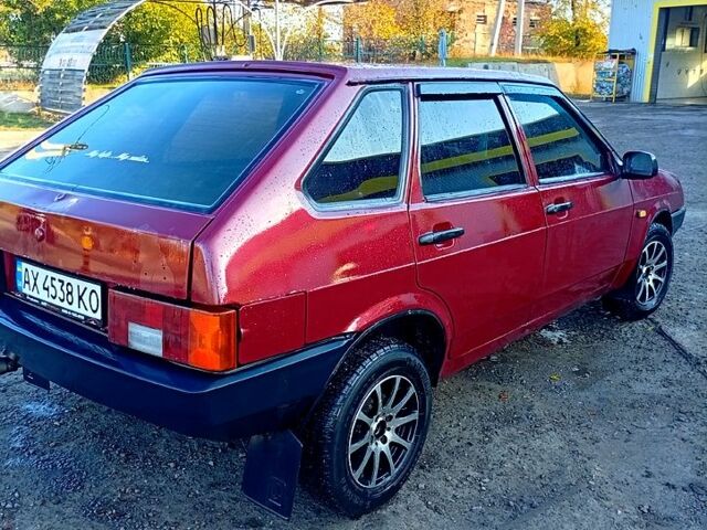 Красный ВАЗ 2109, объемом двигателя 1.5 л и пробегом 250 тыс. км за 1850 $, фото 2 на Automoto.ua