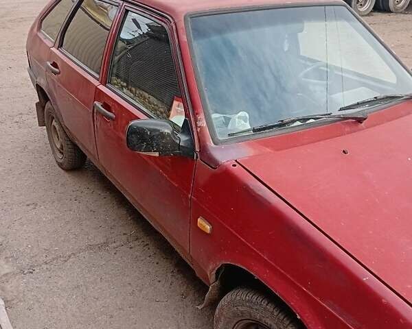 Червоний ВАЗ 2109, об'ємом двигуна 1 л та пробігом 358 тис. км за 637 $, фото 1 на Automoto.ua