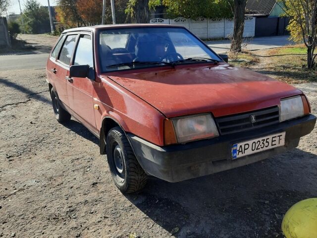 Красный ВАЗ 2109, объемом двигателя 1.3 л и пробегом 200 тыс. км за 833 $, фото 1 на Automoto.ua
