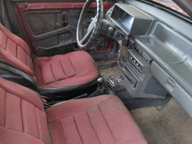 Красный ВАЗ 2109, объемом двигателя 1.3 л и пробегом 100 тыс. км за 750 $, фото 6 на Automoto.ua