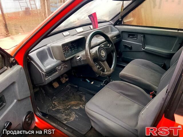 Красный ВАЗ 2109, объемом двигателя 1.1 л и пробегом 198 тыс. км за 888 $, фото 8 на Automoto.ua
