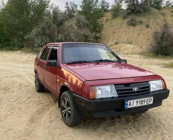 Красный ВАЗ 2109, объемом двигателя 1.3 л и пробегом 120 тыс. км за 1192 $, фото 1 на Automoto.ua