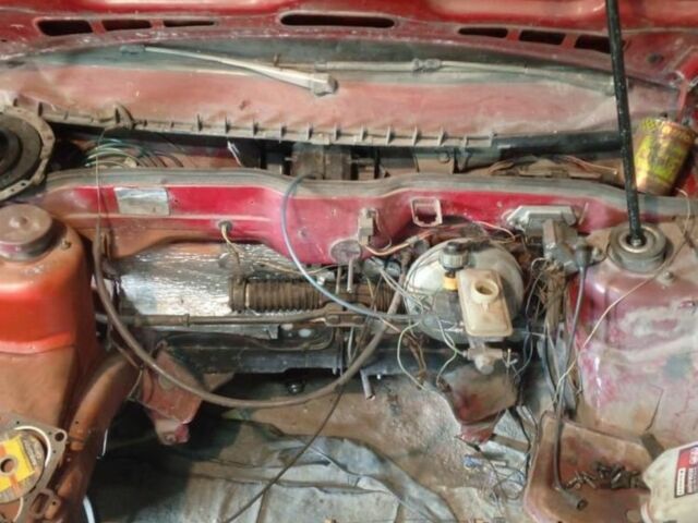 Красный ВАЗ 2109, объемом двигателя 1.5 л и пробегом 3 тыс. км за 144 $, фото 6 на Automoto.ua